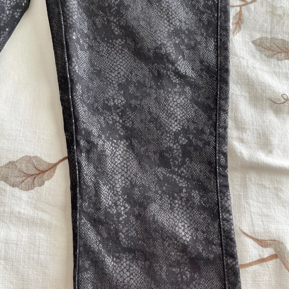 Erin Animal print Jeggings - Picture 7 of 9